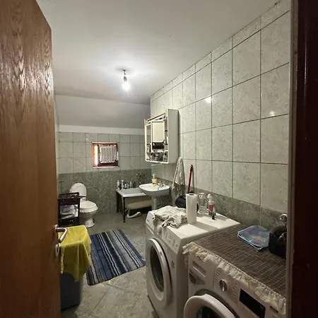 Freedom - 15 Min To Exit Apartment *